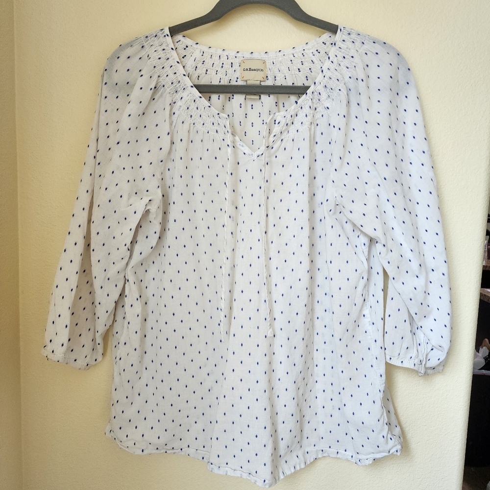 G H Bass White Boho Top Small Dark Blue Diamond Shaped Accents 3/4 Sleeve Size M